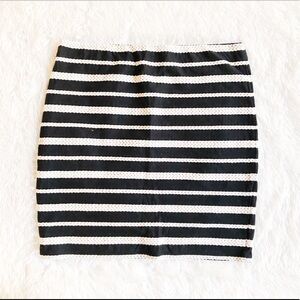 MAX Studio Woven stripe pencil skirt Size M/L